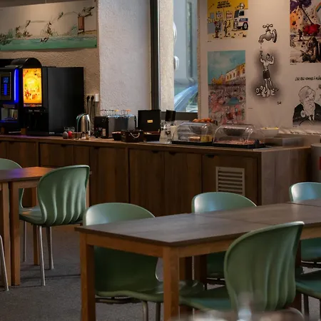 Отель Du Musee De L'eau Понт-ан-Руайан