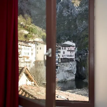 Du Musée De L'eau Hotel